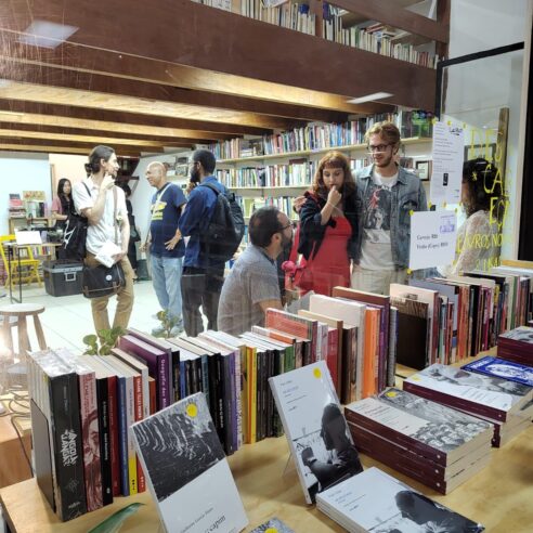 Feira Subterrânea, pimeira feira de livros de 2024 organizada pelos residentes Descabeça Livros e Editora sobinfluencia. Acontece de 25 a 27 de janeiro na Galeria Metrópole (Foto: Divulgação)