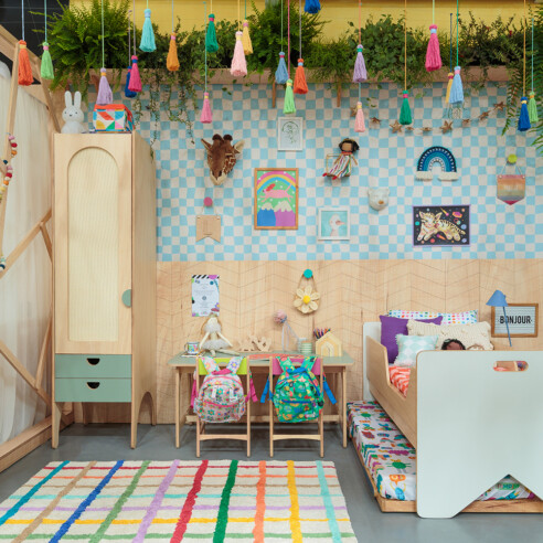 Quarto dos Sonhos, desenvolvido pela Gabi Work, para a mostra de arquitetura e design para crianças no showroom da Maria Joaquina Marcenaria | Foto: Felipe Felco/ Divulgação