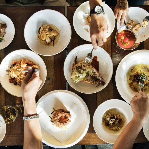 dinner-table-full-options_circuito gastronomico-rio-de-janeiro