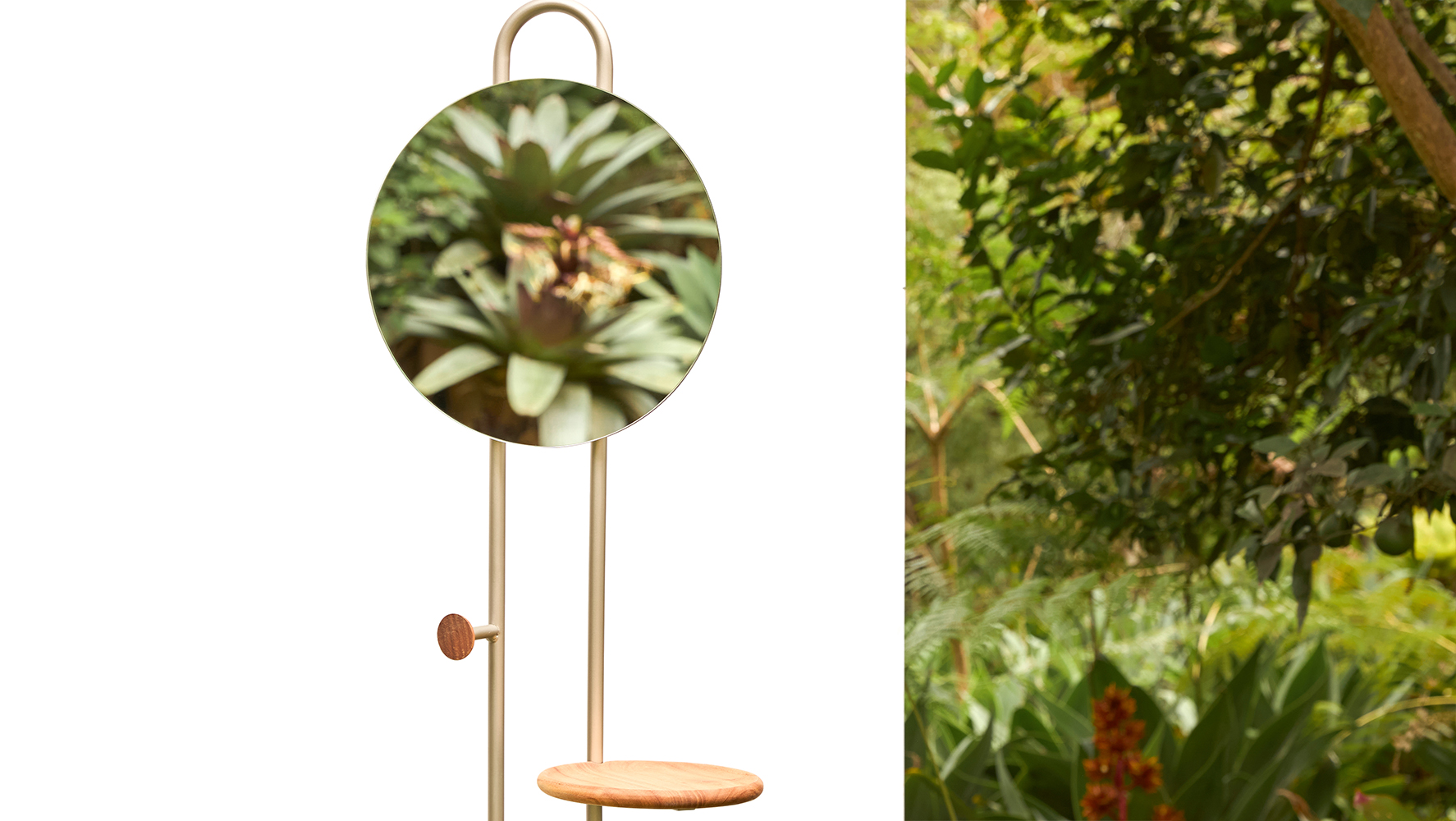 Detalhe do cabideiro Aida, da Lider Interiores, que comemora seus 80 anos de história | Foto: Luiza Ananias/ Divulgação