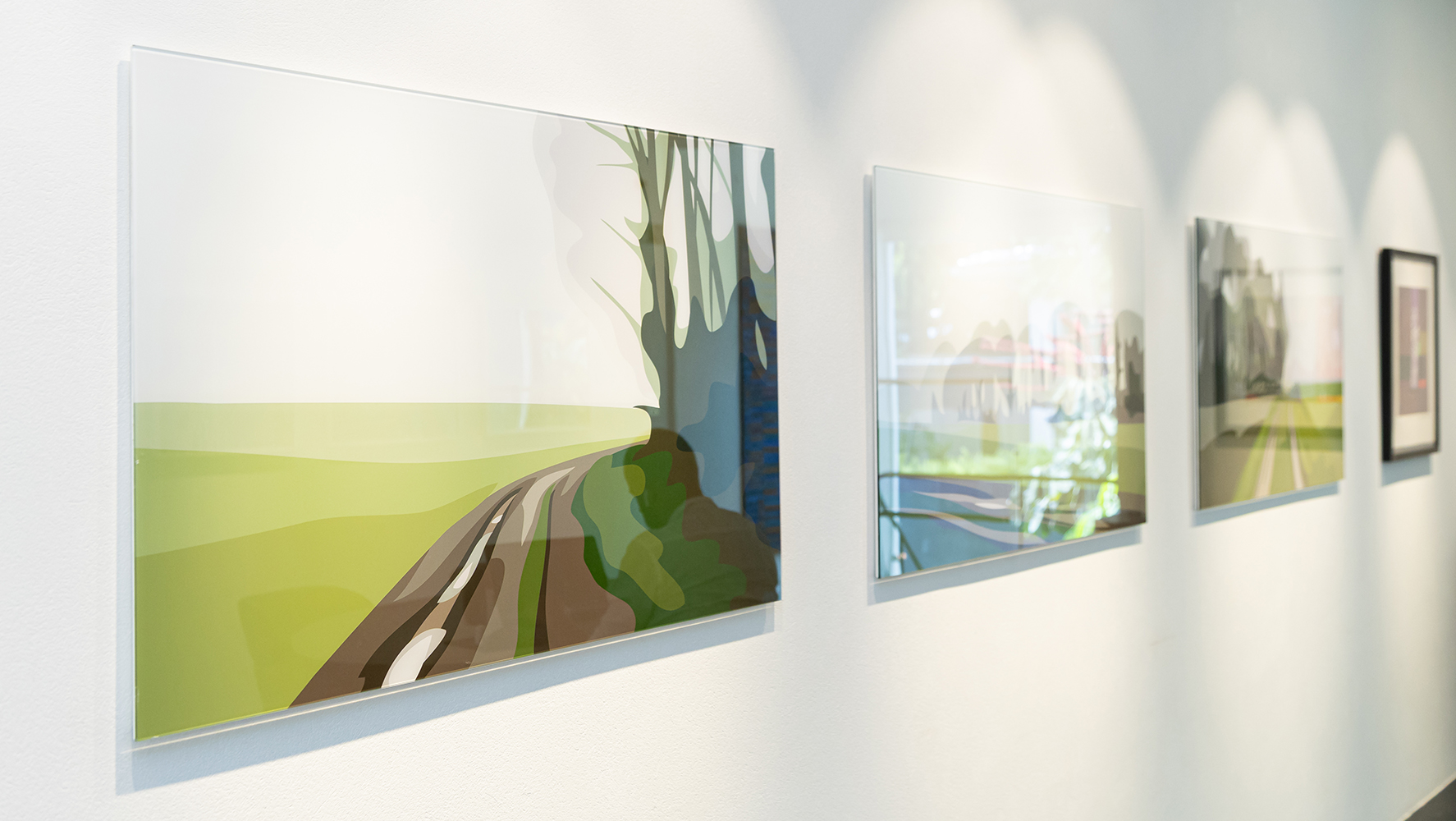 Obras da mostra coletiva 'Ars, Artis. Techne, Digitalis’, na Sergio Gonçalves Galeria | Foto: Monique Araújo/ DW!