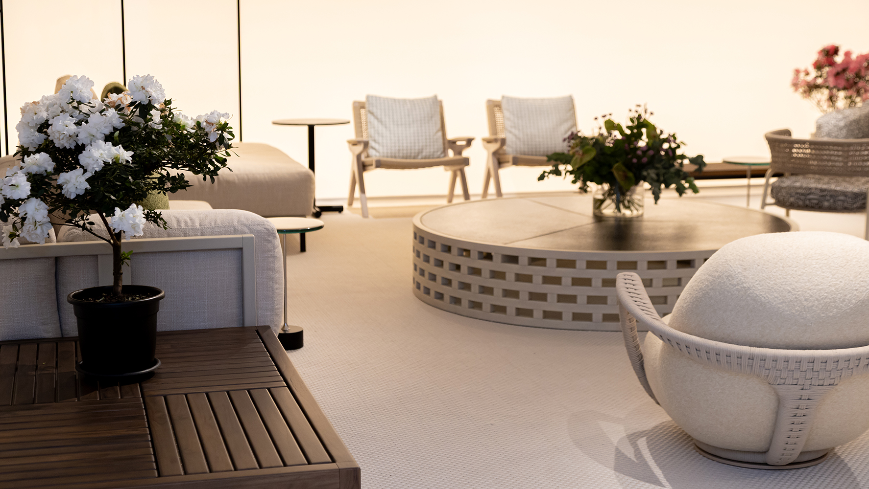 Showhouse jarderalmeida segue em cartaz até 03 de abril e contempla criações do designer em espaços ambientados | Foto: Monique Araújo/ DW!