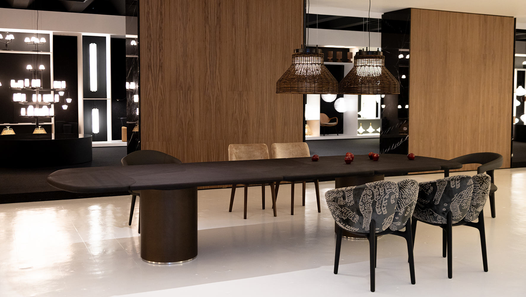 Showhouse jarderalmeida segue em cartaz até 03 de abril e contempla criações do designer em espaços ambientados | Foto: Monique Araújo/ DW!