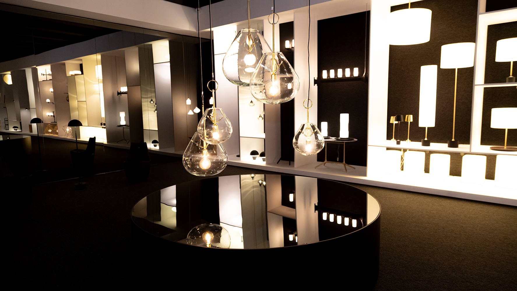 Showhouse jarderalmeida segue em cartaz até 03 de abril e contempla criações do designer em espaços ambientados | Foto: Monique Araújo/ DW!