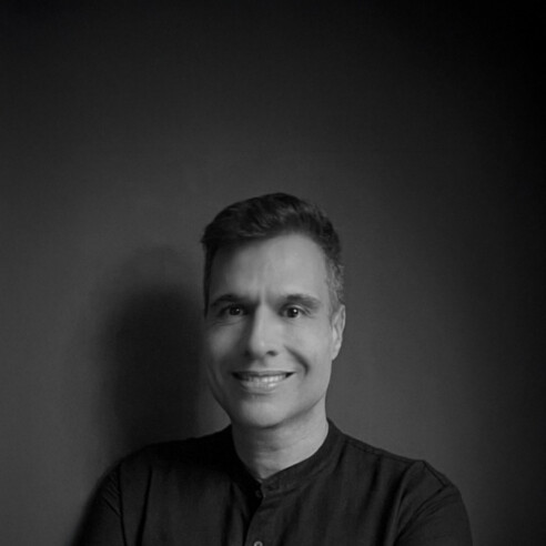 Jayme Liande, CEO da We Light, aborda as flagships da Ornare em São Paulo e Milão, reconhecidas no prêmio LIT Lighting Design Awards | Foto: Divulgação