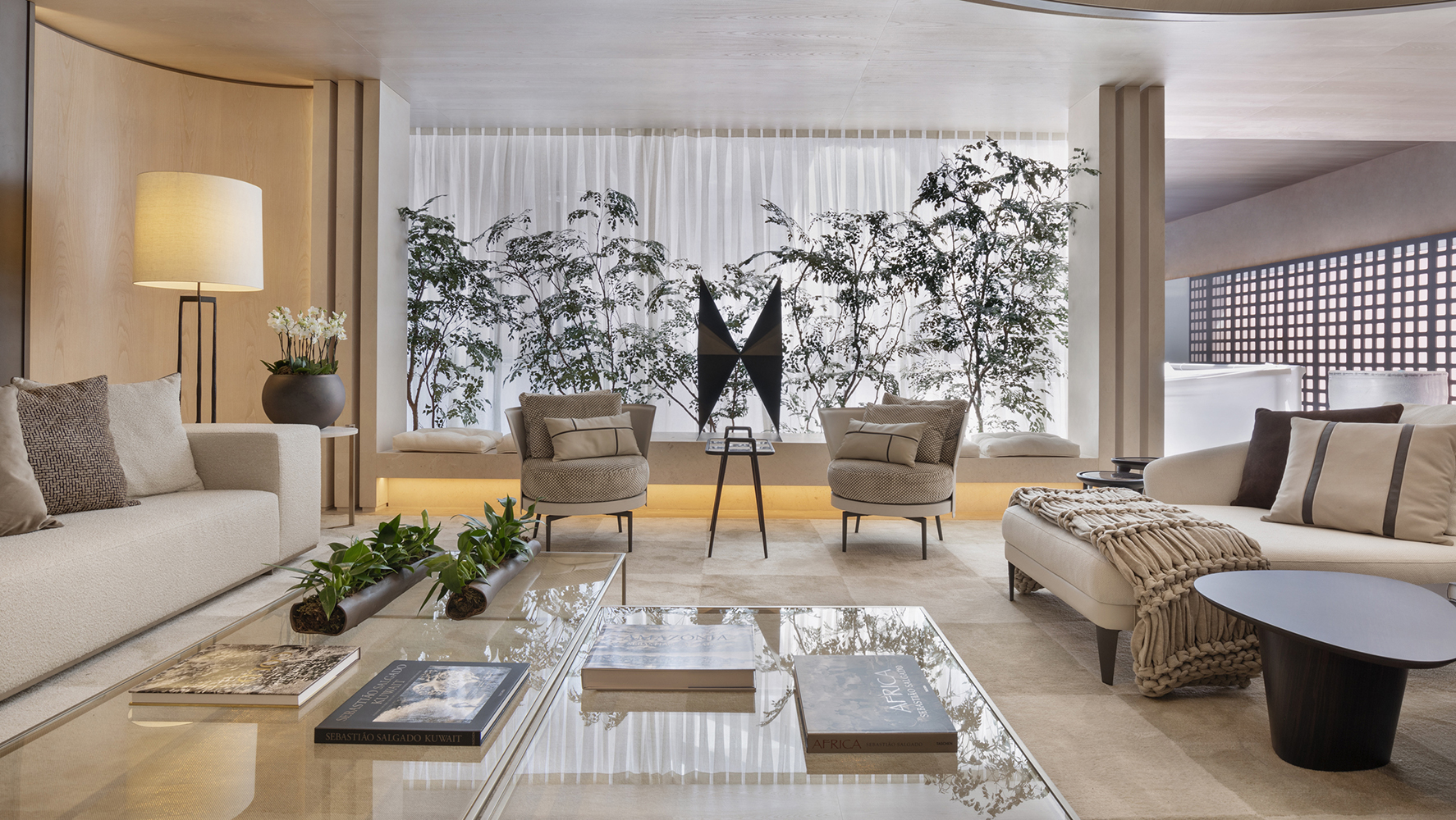 Mostra 'Viver com Arte', na Artefacto Haddock Lobo, ambiente assinado por Debora Aguiar | Foto: Raphael Briest/ Divulgação