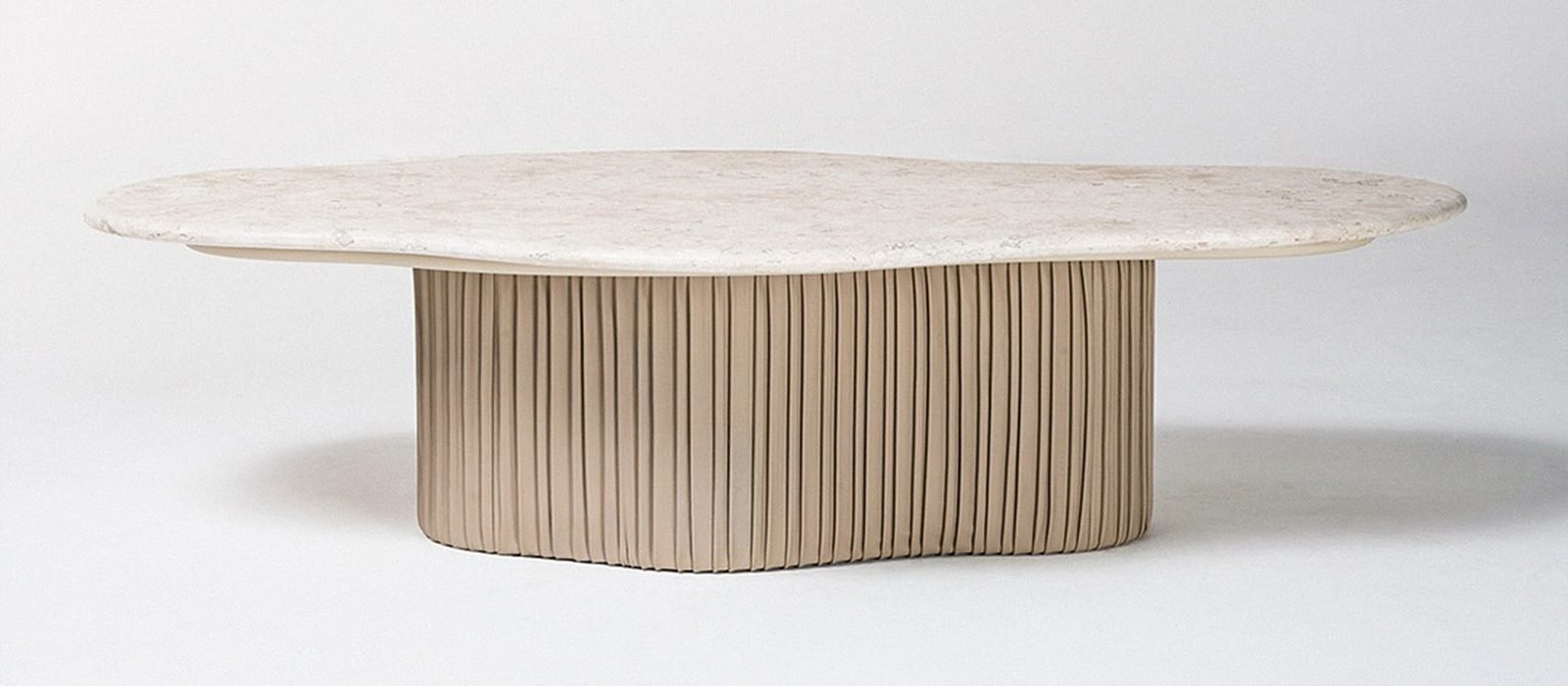 Mesa Orion, parceria da Folio. com a Negiage | Foto: Reprodução @folio.sp