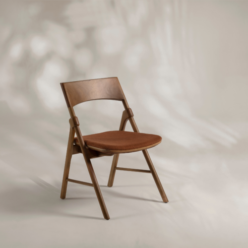 Cadeira Cúrcuma | Foto: Jomar Bragança