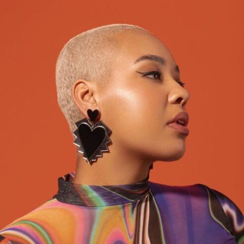 500x500_Sagrado_&_Profano_-_Foto_Chica_Bolacha