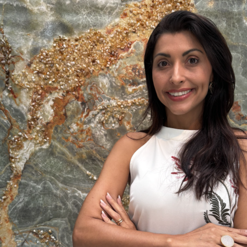 A designer Aline Bergson assina obra e realiza palestra na Mais Finishings | Foto: Divulgação