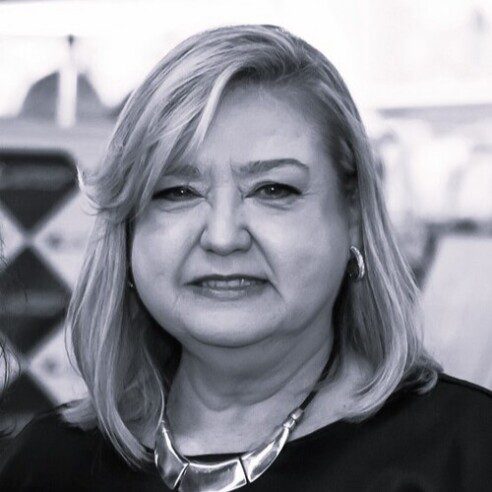 MarciaHolland (2) (1)