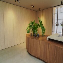 AMBIENTES SHOWROOM SCA-92