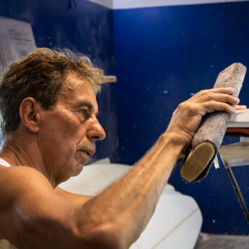 Rico de Souza shapeando | Foto: Acervo pessoal Rico de Souza